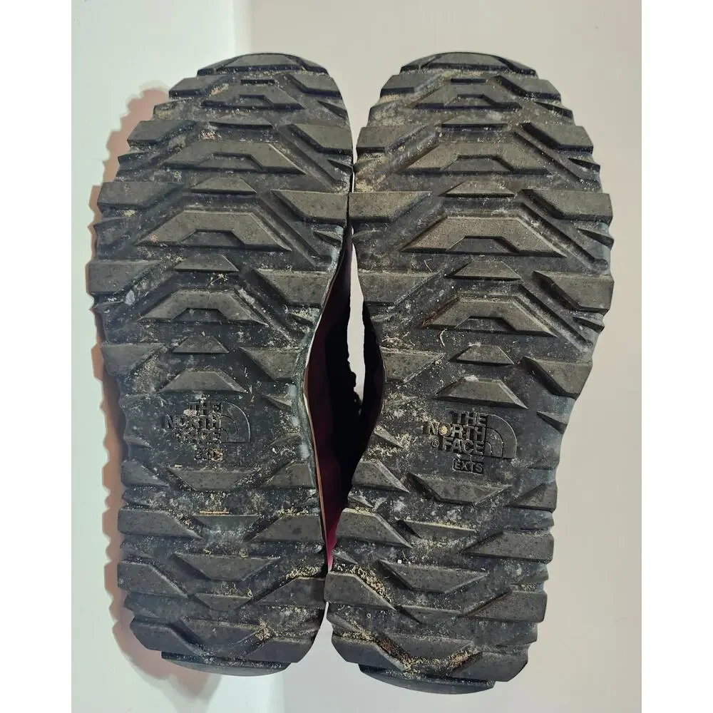 The North Face Womens 9 FUTURELIGHT Waterproof Trail Hiking Shoes NF0A3YUQ